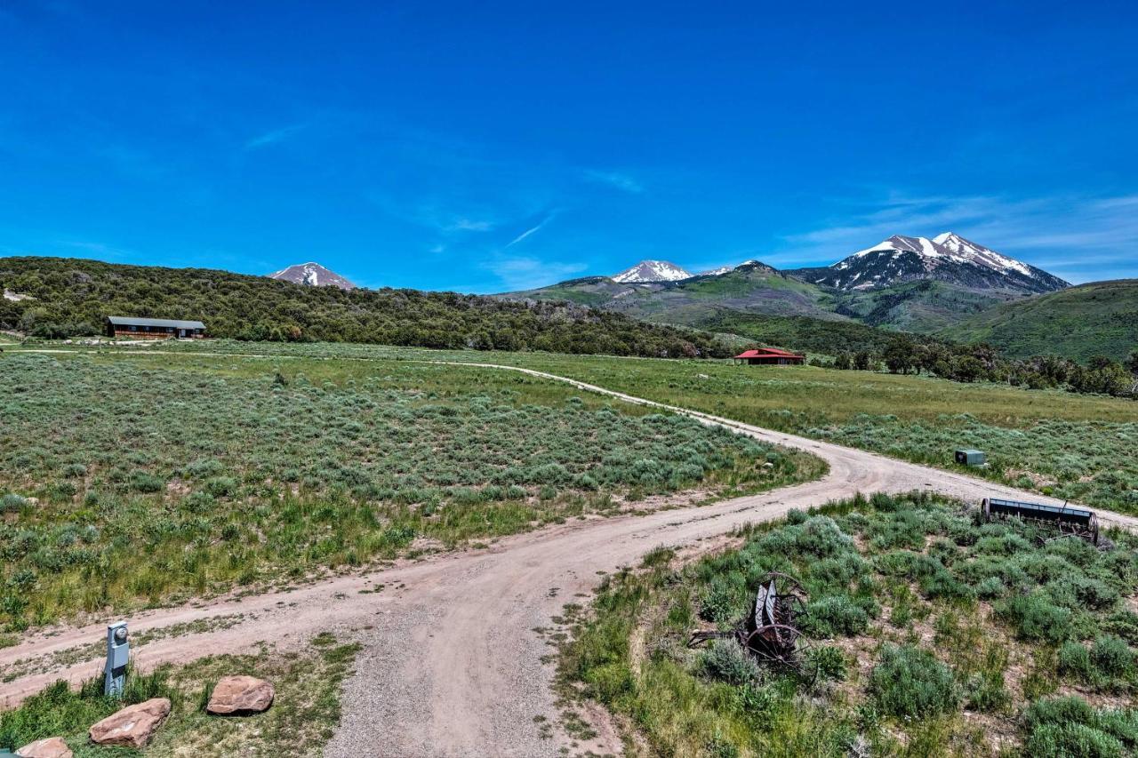 Cabin With Fire Pit, Views And Bbq 18 Mi To Moab! Exteriör bild